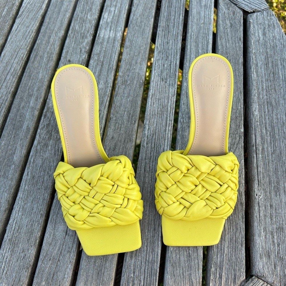 Marc Fisher Yellow Draya Square Toe Slides Size 7… - image 2